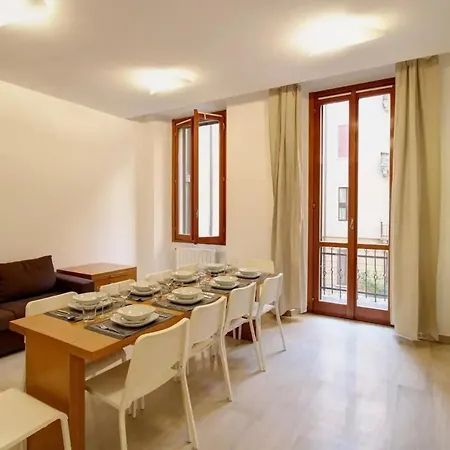 Milanrentals - Iris *